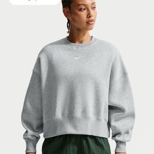 Nike Women's Heather Gray Slightly Cropped Crewneck